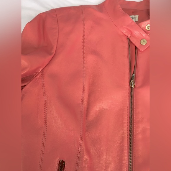 EUC Cache gorgeous iridescent coral lightweight zip up lined leather jacket. - Picture 10 of 12
